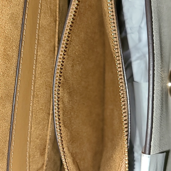 SOLD Coach Tilly Top Handle in Winter White/Chalk - Picture 7 of 10